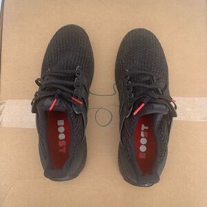 Adidas Mens Ultraboost shoes